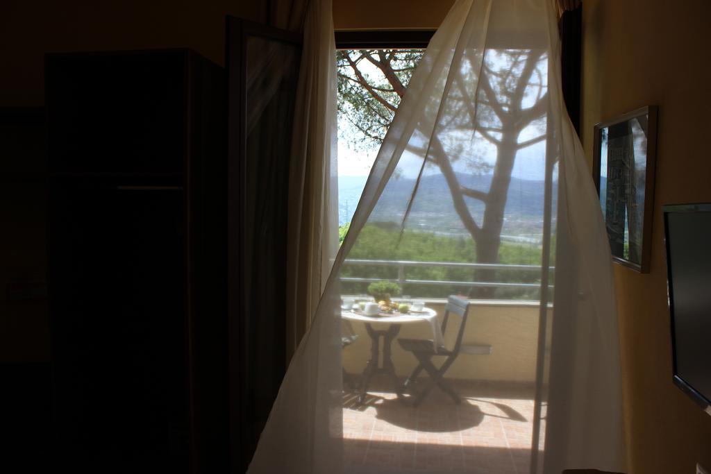 La Trigola Hotel La Spezia Bagian luar foto